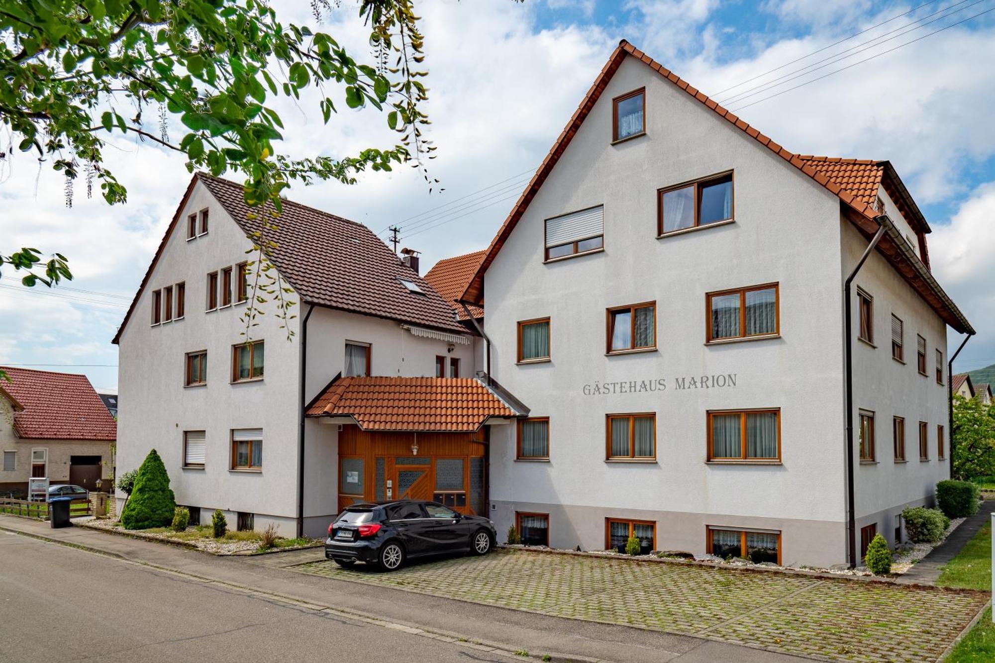 Gaestehaus Marion Dettingen an der Erms Buitenkant foto